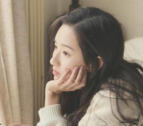 娱乐圈博主爆料是谁啊,揭秘神秘明星恋情! 第2张 娱乐圈博主爆料是谁啊,揭秘神秘明星恋情! 第2张